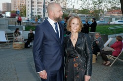 Żona Stuhra o swoim stanie zdrowia: Moje osłabienie sprowokowało nas do zaciągnięcia hamulca