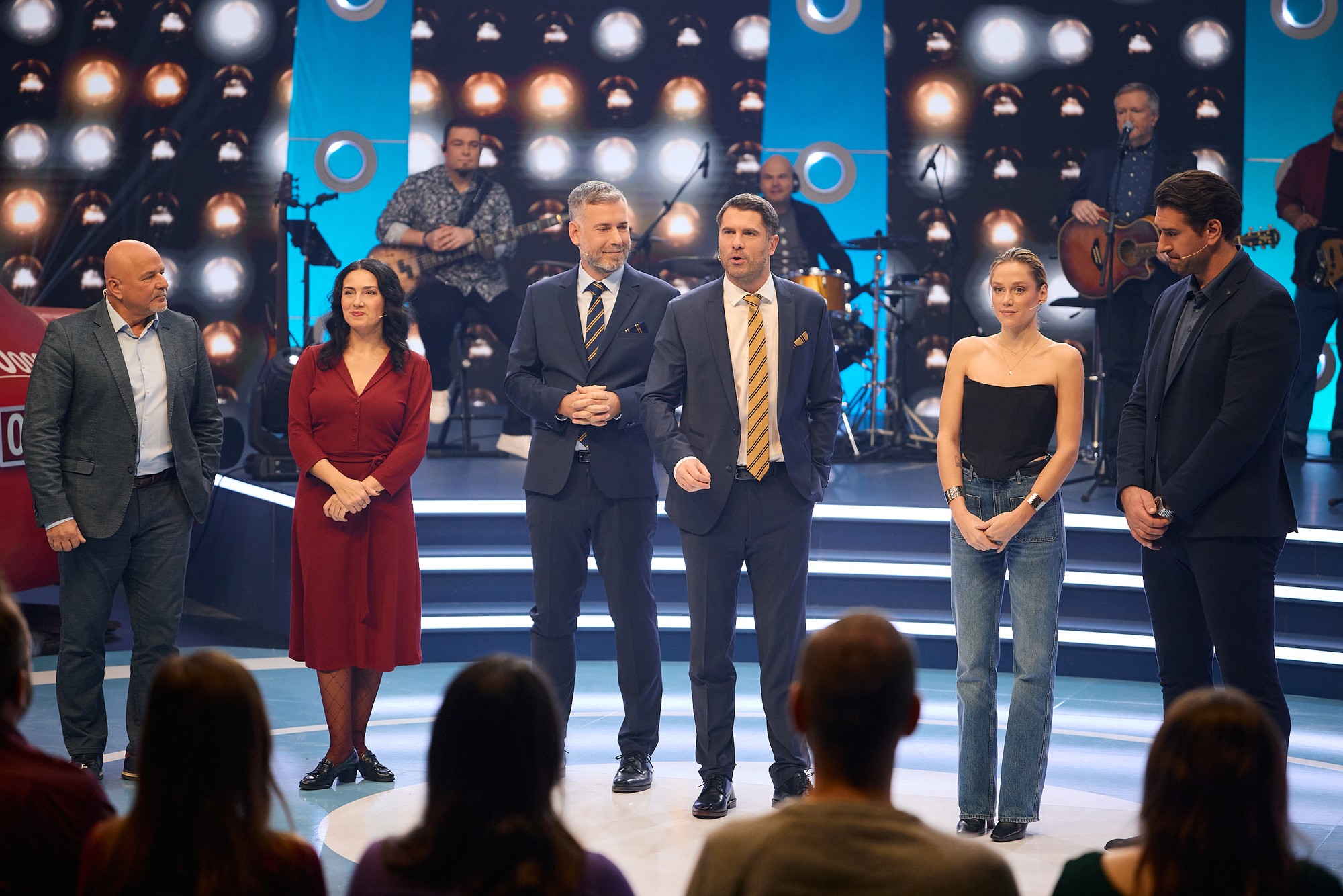 Cestovateľ Martin Navrátil a herec Ján Dobrík v šou Na správnej ceste.