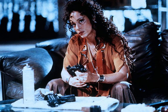 Sonia Braga w filmie "Żółtodziób" (1990)