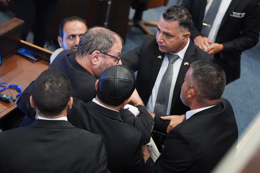 Izbacivanje iz Kneseta