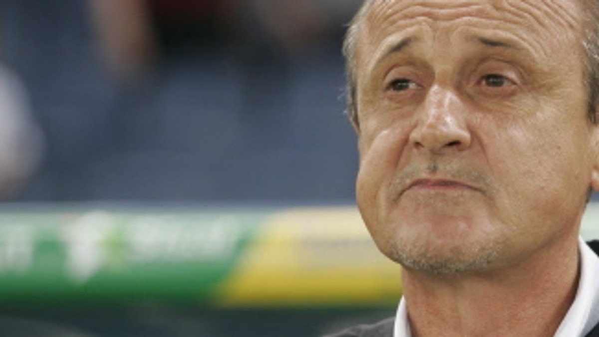 Delio Rossi nie jest już trenerem US Palermo. Klub ogłosił, że taka decyzja została podjęta wspólnie przez szkoleniowca i prezydenta Maurizio Zampariniego.