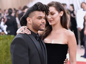 Nem tudnak leállni: Bella Hadid és rapper Tokióban enyelegnek