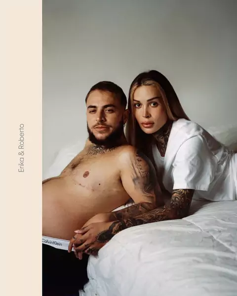 Transpłciowi rodzice w kampanii Calvina Kleina na Dzień Matki / Instagram @calvinklein