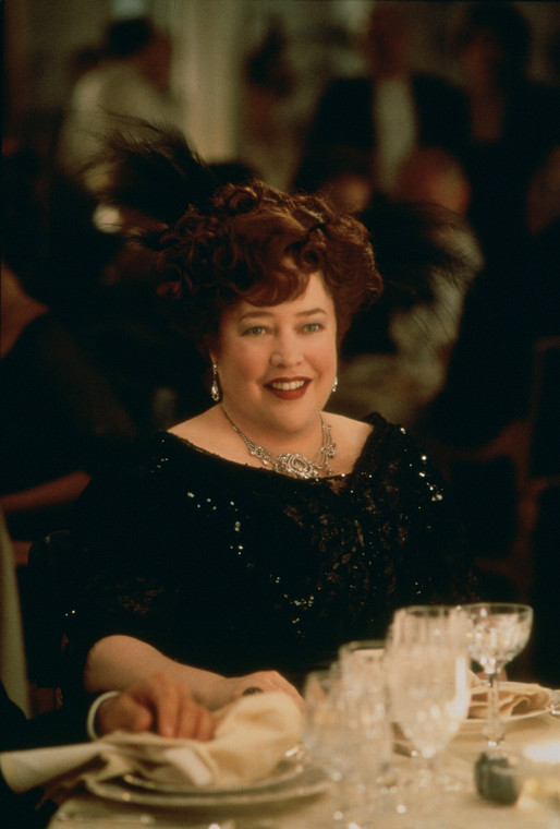Kathy Bates jako Molly Brown w filmie "Titanic"