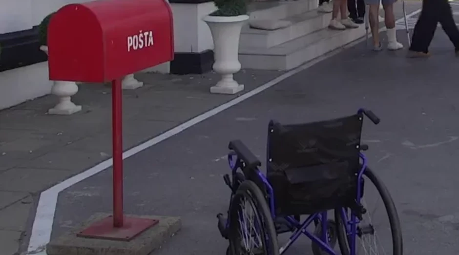 U Belu kuću stigla invalidska kolica za Filipa Cara