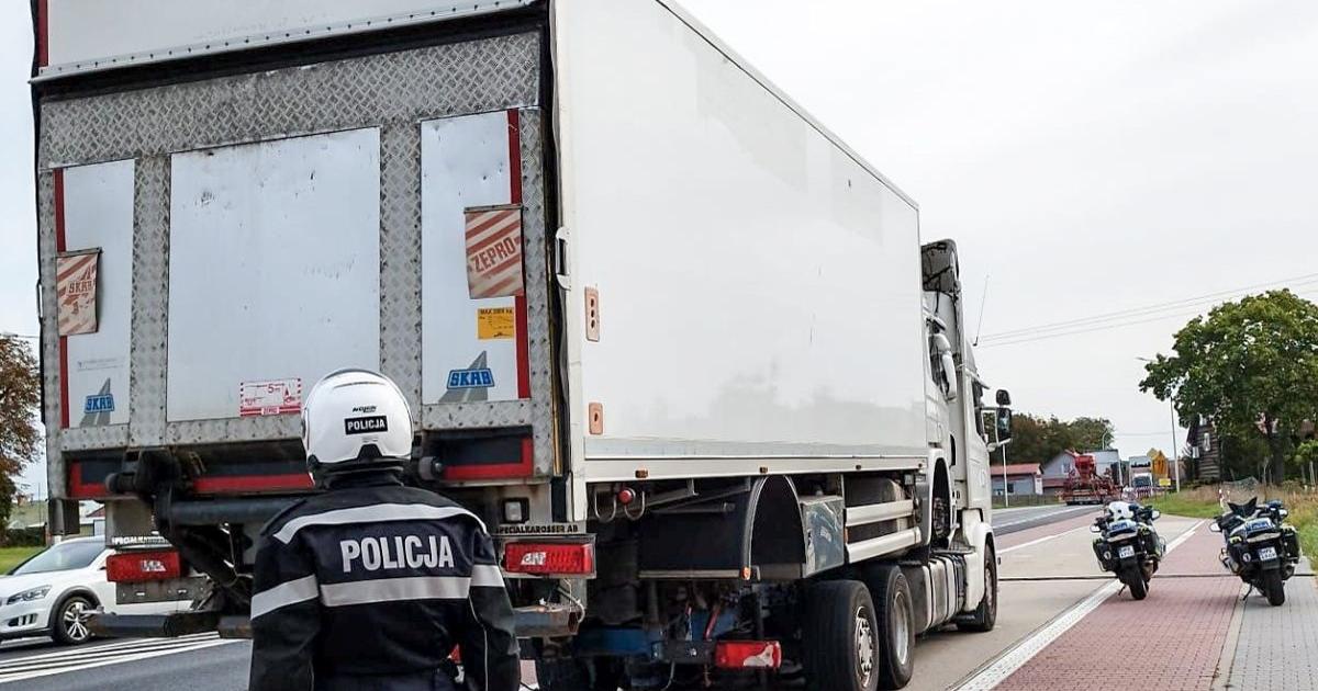  Kierowcy dzwonili na policję, gdy mijali ten zestaw. Zaskoczeni byli też kontrolujący