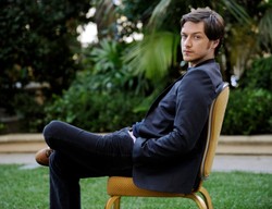 "Welcome To The Punch" – James McAvoy na ostro