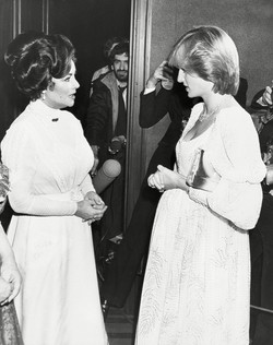 Két ekkora ikon egy fotón: Elizabeth Taylor és Diana