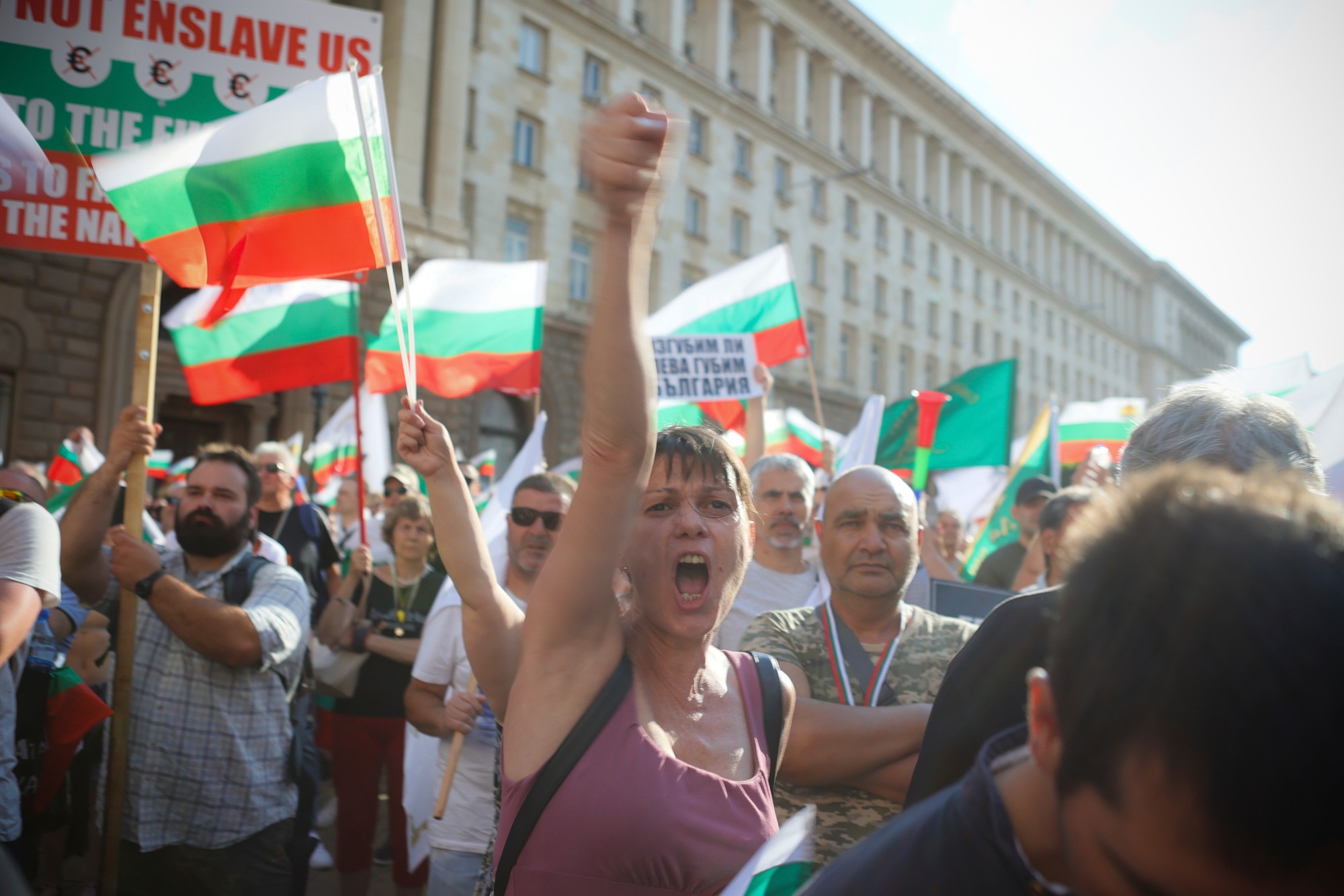 Protest odporcov eura v Bulharsku.