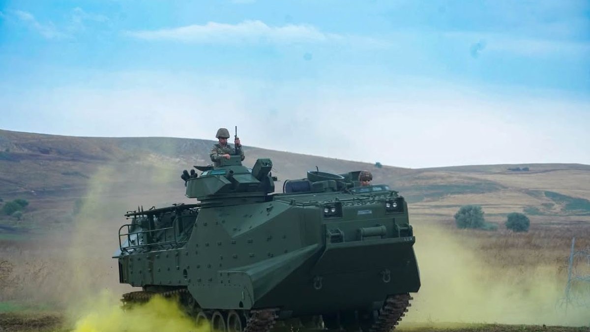 Cum arată amfibiile de asalt AAV-7 primite de militarii români din SUA și ce misiune vor avea în Delta Dunării