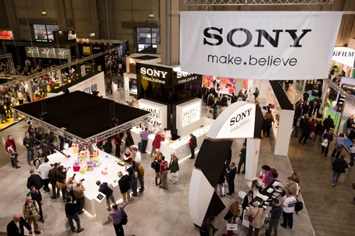 Sony będzie ciężko odbudować zaufanie użytkowników. Aż trudno uwierzyć, że tak duża firma, gromadząca poufne dane milionów użytkowników z całego świata ma tak niski poziom zabezpieczeń