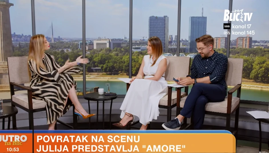 Pevačica Julija 