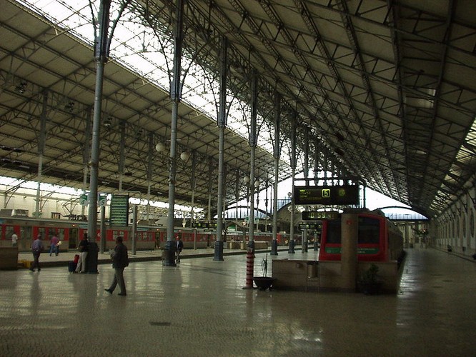 Dworzec kolejowy Rossio w Lizbonie