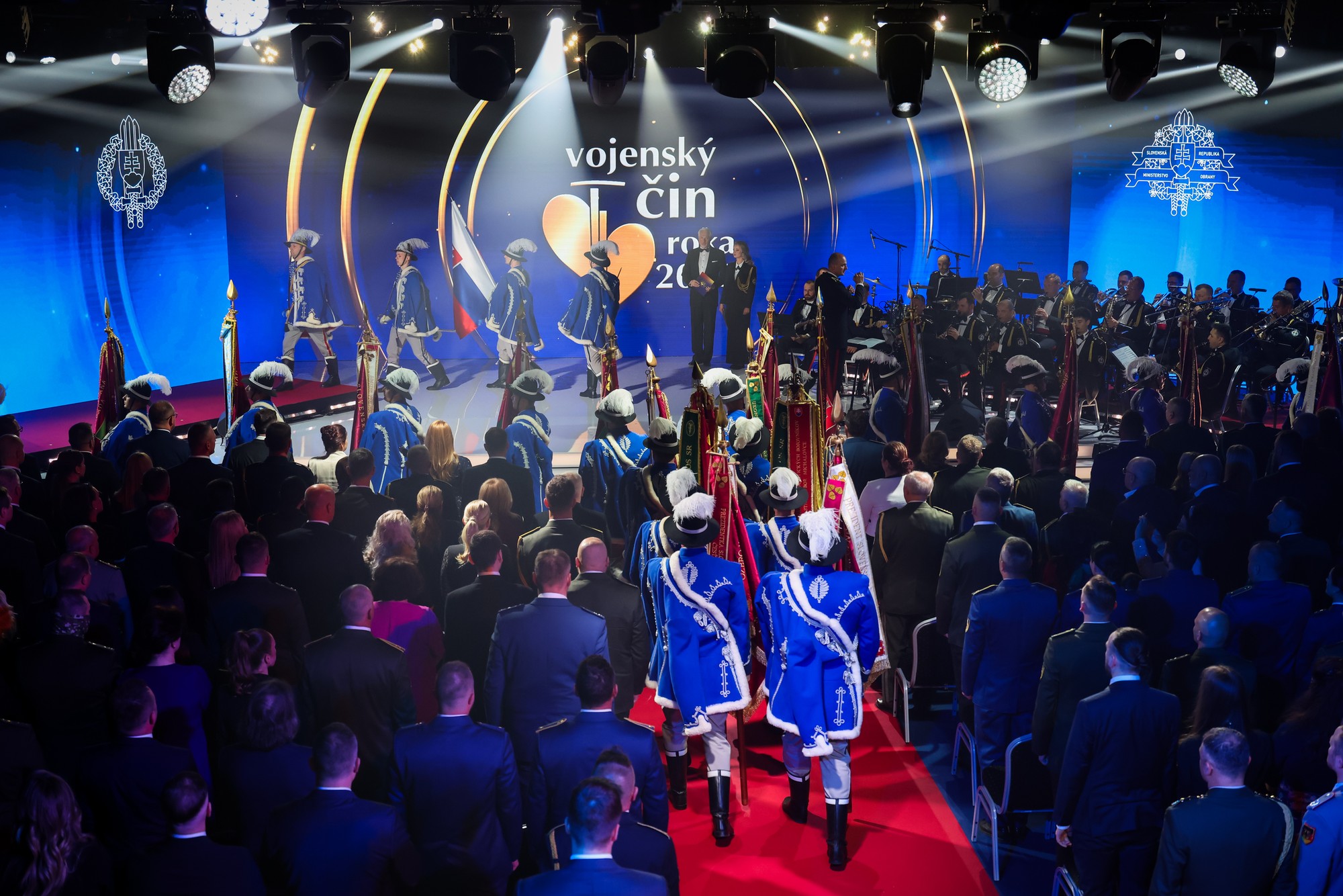 Vojenský čin roka 2025 odhalil dychberúce príbehy plné odvahy a obetavosti.