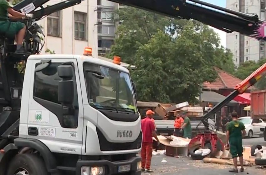 Uklanjanje blokade u Zemunu