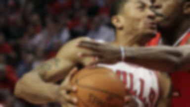 NBA playoffs: Derrick Rose w świetnej formie, Byki krok od awansu