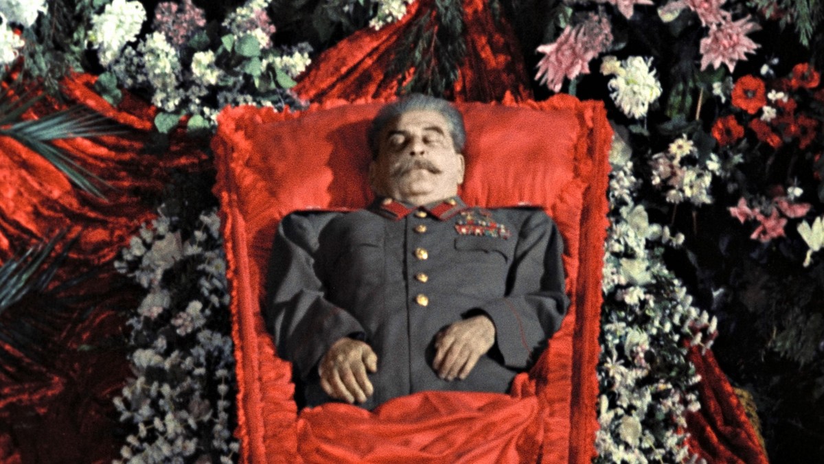 Paying last respects to Josef Stalin