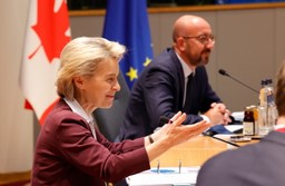 Szefowa KE: Chcielibyśmy zmienić nasze stosunki z Rosją na bardziej przewidywalne