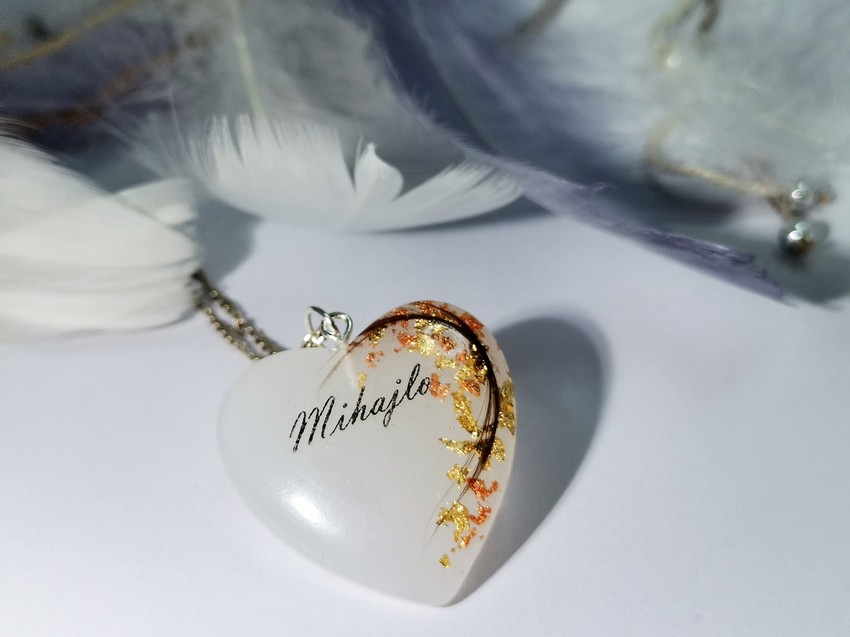 Žaklina Vigi Žoldoš, nakit od majčinog mleka