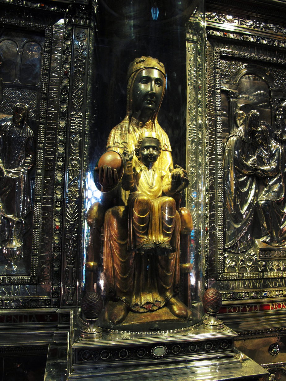 Figura Matki Bożej z Montserrat | Fot. Wikipedia