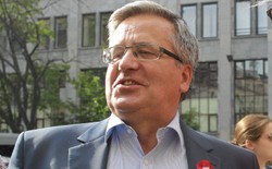 Komorowski liczy na wielką listę wyborczą: Z osobami z KOD, PO, PSL, Nowoczesnej i lewicy