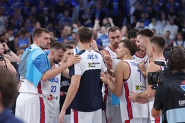 Evo ŠTA SE DEŠAVALO u svlačionici Srbije nakon utakmice sa Estonijom: SNIMAK pokazao kakvi su STVARNI ODNOSI među igračima i kako se ponašaju kad misle da NIKO NE GLEDA