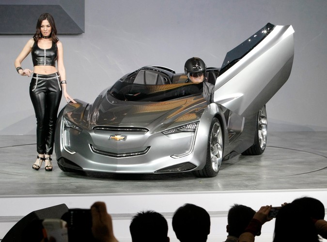 W czasie salonu samochodowego w Seulu koreański oddział General Motors zaprezentował prototypowy model Chevroleta o nazwie mi-ray