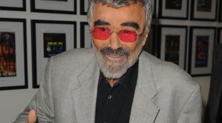 Burt Reynolds: a bajuszomnak köszönhetem a dögös nőket