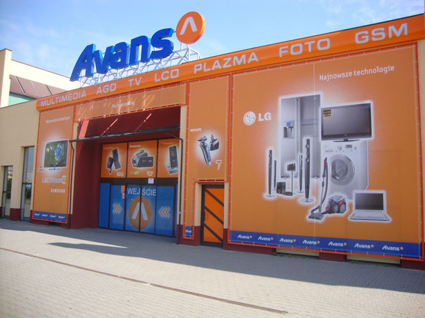 Salon Avans w Sieradzu, autor: Asen, licencja: CC 3.0