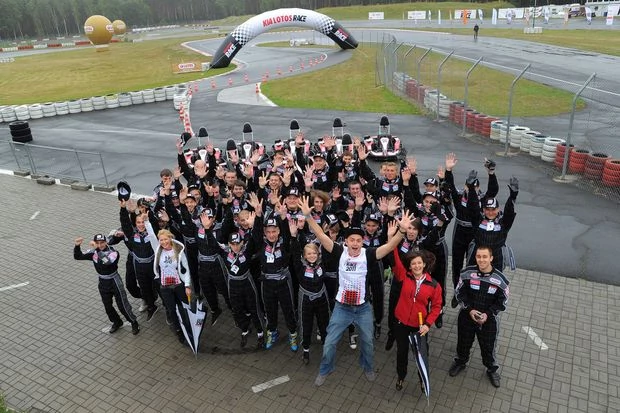 Kia Lotos Race 2011 w strugach deszczu