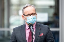 Niedzielski: Wykryto trzy przypadki brazylijskiego wariantu koronawirusa