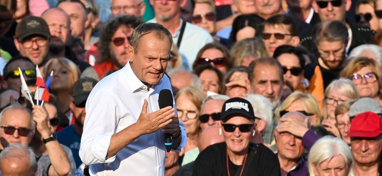 74. urodziny Jarosława Kaczyńskiego. Specjalne życzenia od Donalda Tuska