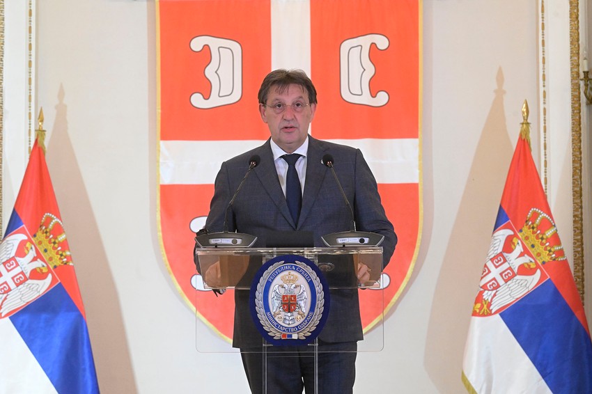  Bratislav Gašić, ministar odbrane