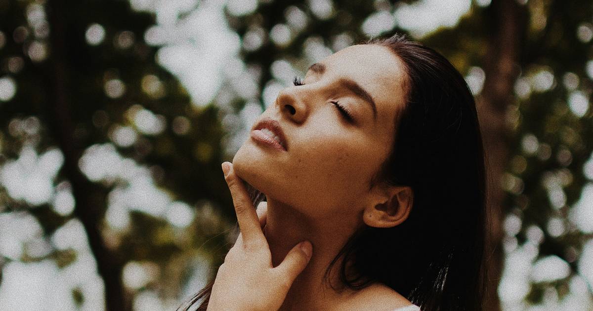 Ten krem działa jak lifting. Przywraca twarzy młodzieńczy owal (i właśnie jest dostępny w dużej promocji!)