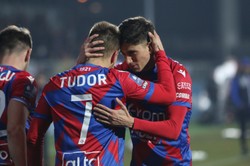 Starcie lidera z mistrzem hitem 26. kolejki PKO Ekstraklasy