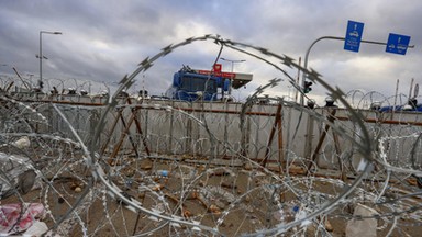 Nocny atak migrantów. Ucierpiał polski żołnierz