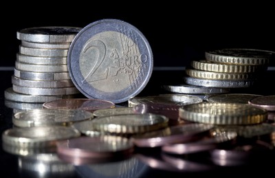 Hipoteki: jak mając 100 tys. zł, oszczędzić ćwierć miliona?