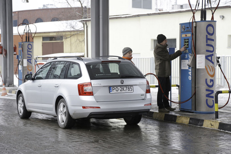 Test Skody Octavii 1.4 G-TEC CNG - kompaktowe kombi na gaz ziemny