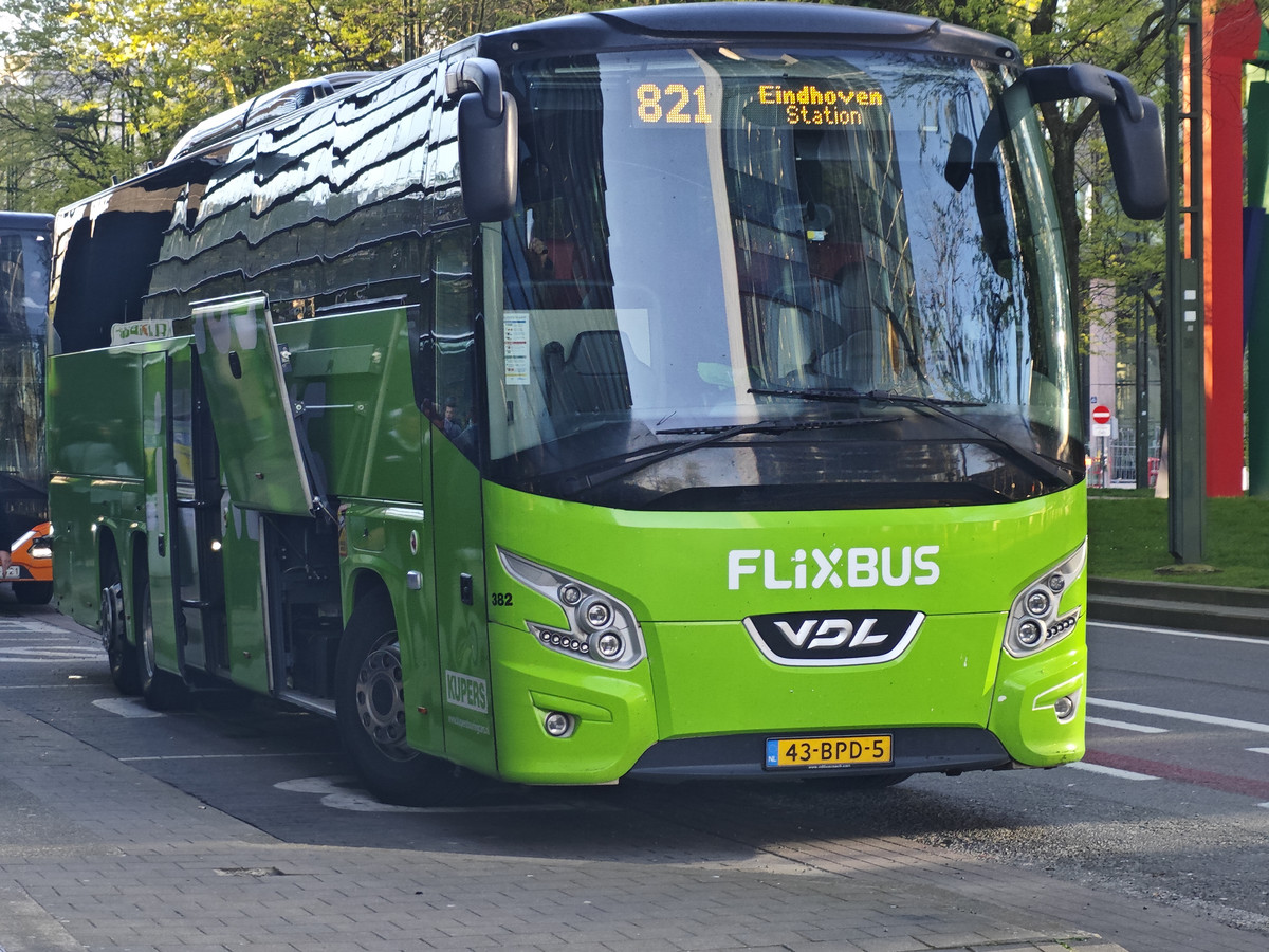 FlixBus uśmiecha się do rowerzystów. Rezerwacja za 1 zł