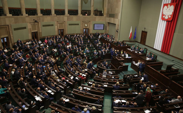 Zaremba: Czy należy mieć pretensje do opozycji, że nie włączyła się w pracę nad inicjatywami PiS?