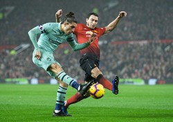 Liga angielska: Remis w szlagierze, wygrana Liverpoolu, niespodziewana porażka Chelsea