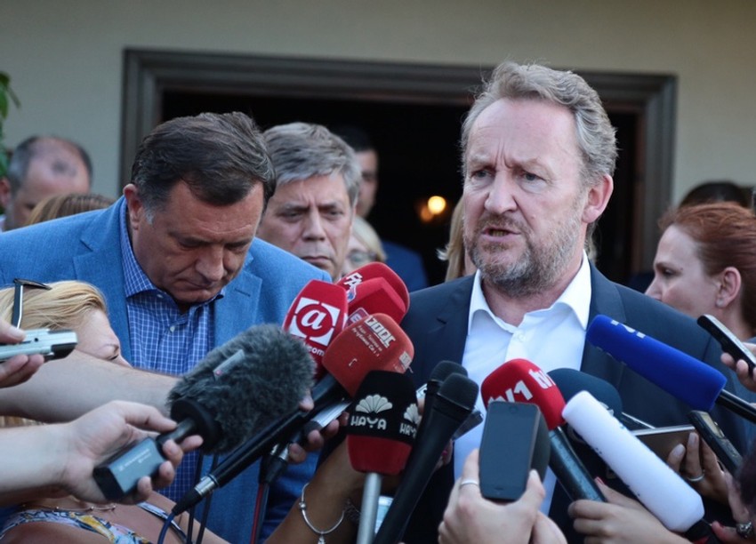 Sastanak Bakira Izetbegovića i Milorada Dodika u Isročnom Sarajevu