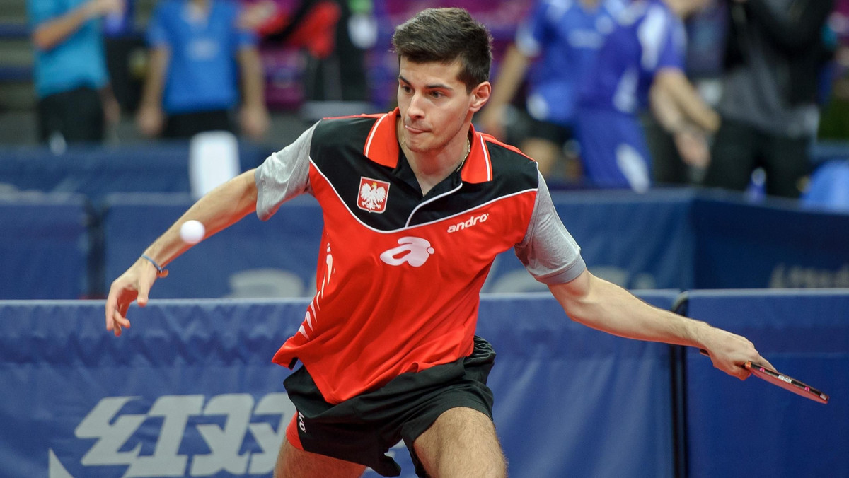 Ten tydzień na warszawskim Torwarze należy do najlepszych tenisistów stołowych świata. Po raz kolejny w stolicy odbywa się TTF World Tour Polish Open. Właśnie trwają eliminacje do turnieju głównego, który potrwa do niedzieli 24 kwietnia. W środę Polacy wygrali sześć z trzynastu pojedynków w pierwszej serii gier eliminacyjnych.