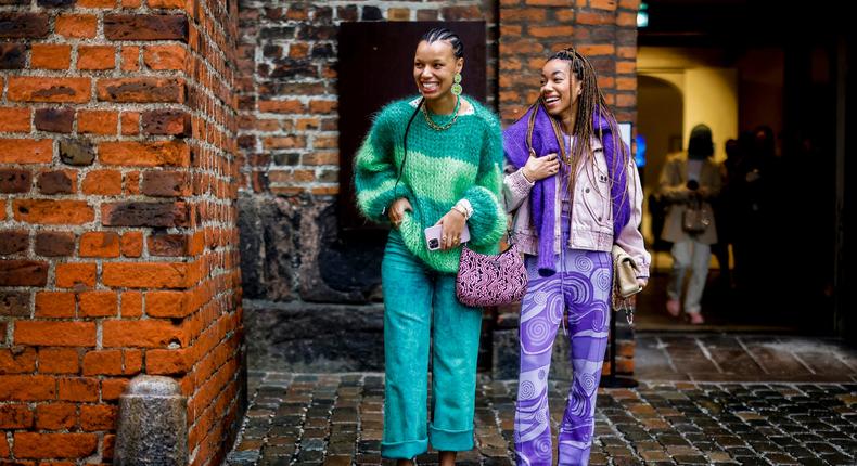 Influencers Fia Hamelijnck and Amaka Hamelijnck wearing Gen Z styles at Copenhagen Fashion Week.Streetstyleshooters/Getty Images
