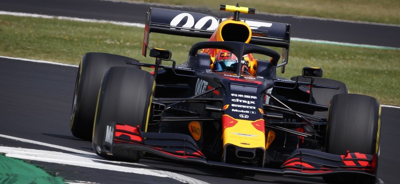 Rekordowy pit-stop ekipy Red Bulla. Zmienili opony 1,90 sekundy [WIDEO]