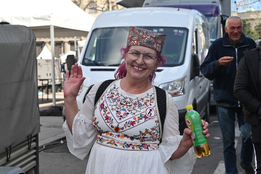 Skup Pokreta za narod i državu