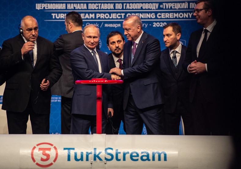 Premier Bułgarii Bojko Borissow oraz prezydenci Rosji Władimir Putin i Turcji Recep Tayyip Erdogan na ceremonii rozpoczęcia budowy rurociągu Turkstream. Stambuł, Turcja, styczeń 2020 r.