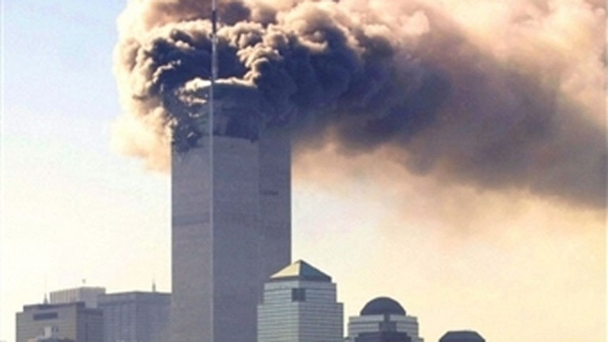 Minutą ciszy w Strefie Zero Nowy Jork uczcił pamięć ofiar zamachów terrorystycznych z 11 września 2001 roku.