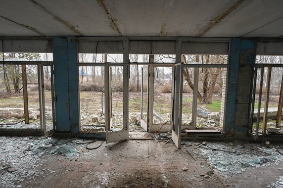 Zniszczony szpital w miejscowości Wysokopilla w obwodzie chersońskim