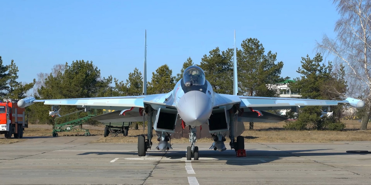 Rosyjski myśliwiec Su-35.